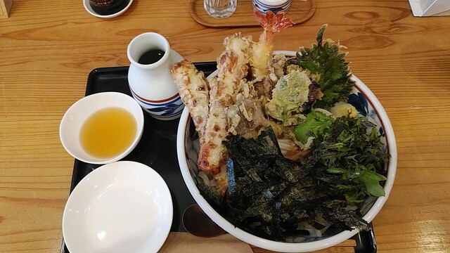 みししっぴ饂飩 青山 うどん 食べログ みししっぴ饂飩 青山 うどん 食べログ