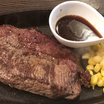 肉バル style 2 - 牛ミスジの鉄板ステーキ