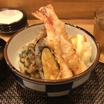 天ぷら 周平 - 天丼。
            美味し。