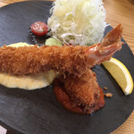kitchen俊貴 - 妻の食べた車海老フライとタラバ蟹のコロッケです。1650円(ライス、味噌汁付き)