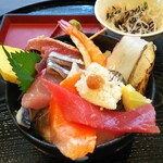 渥美の丼屋 まるみ - 小でも満足できます♪