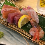 屋台居酒屋 大阪 満マル 堺東駅前店 - R.1.10.4.昼 お刺身定食 858円税込のメインディッシュ