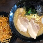 横浜家系ラーメン　翔家 - 