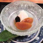 心根 - 番茶ゼリー　ビワ　酒粕アイス　桑の実