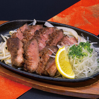 [A must-eat dish] Thick-sliced Cow tongue Steak
