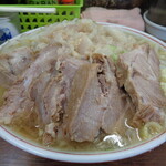 ラーメン二郎 - 豚は6個になったのかな？