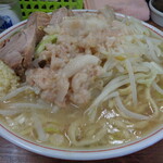 ラーメン二郎 - こままだと薄く見えるが...