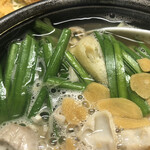 おふくろ亭 - 2020/06/23
      ホル鍋 単品 300円
      チキンカツ 100円
      天ぷら盛合わせ 100円