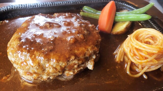 昔ながらの素朴なハンバーグがリーズナブルに頂けます By ラーメン ゆっか カフェレストラン 瑠奈 岩手飯岡 カフェ 食べログ 昔ながらの素朴なハンバーグがリーズナブルに頂けます By ラーメン ゆっか カフェレストラン 瑠奈 岩手飯岡 カフェ 食べログ