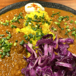大衆スパイスカレー食堂 つもくりカレー - アップ。辛さ増しのシステムが分からずノーマルで注文したら意外に甘かった
