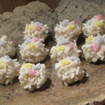 富小路 やま岸 - 紫陽花まんじゅう