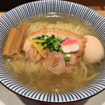 鯛塩そば 灯花 - 鯛塩ラーメン味玉　920円