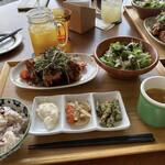 Tona cafe - 