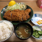 とんかつ春 - 特ヒレ定食・1650円。たまたまなのか、ついてきたポテトサラダがどえりゃー旨かった！