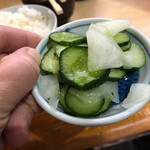 とんかつ春 - 相変わらず美味しい女将さんの手作り浅漬け♡
