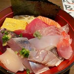 魚浜 - 海鮮丼