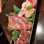 炭火焼肉 牛道 - 