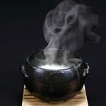 Saryou Yurari Yuitsuru - 炊き立ての土鍋ご飯をご提供します(イメージ写真)