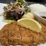 宿とレストランの館 味来館 - ロースカツランチ