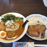 札幌スープカレー専門店 エスパーイトウ - エスパー海老スープカレーラーメン、パリチキ&ライスセット