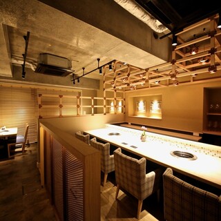 ゆったり座れるカウンター席