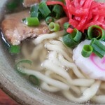 沖縄そば 月桃 - 麺