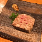 鶏レバーと豚のパテ