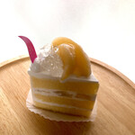 Patisserie la feve - もものショートケーキ 442円