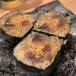 Sugoi Niboshi Ra-Men No Ge Sushi Tsuri Kin - 赤酢あて巻き がりサバ