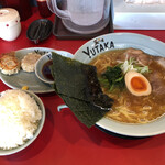 ラーメン五代目ユタカ - ラーメン肉焼売セット
            ¥950