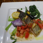 タケル クインディチ - 目鯛のグリル フレッシュトマトのソース