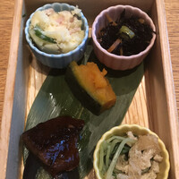 京都石塀小路豆ちゃ 日本橋 - おばんざいの盛り合わせ