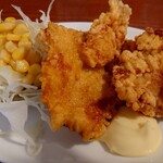 やすや - 唐揚げセット(お好きなラーメン＋200円税込) ランチタイムのみのサービスです。