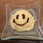 B.C.T. BAR CARDINAL TOKYO - デザートのバニラニコちゃんアイス
