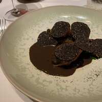 ベージュ アラン・デュカス 東京 - 