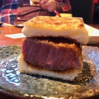 蕃 YORONIKU - 2020.4.  シャトーブリアンのロゼカツサンド