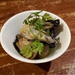 牡蠣の燻製オリーブオイル漬け