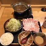 Sukiyaki shabu shabu kaiseki ryouri azuki - 