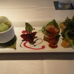 マザーエスタ - カブのゼリー寄せ、チーズのビーツ包み、イワシの重ね焼き、カボチャと茄子のフリット