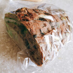 きみかげ - 雑穀とオリーブのパン