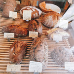 きみかげ - 店内の陳列棚