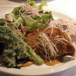 マザーエスタ - ポークソテーと菜の花のフリット、ひじき