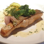 マザーエスタ - サーモンのポアレの背面