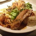 マザーエスタ - チキンソテー　ジャガイモと白菜の重ね焼き　カリフラワーのマカロニサラダ　有機玄米ご飯