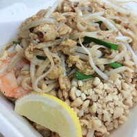 coci - パッタイ　900円税込　※サラダ付き