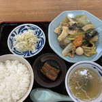 中華飯店萬龍軒 - 八宝菜定食