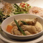 マザーエスタ - 手羽元と野菜のフリカッセ