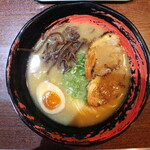 麺食堂 ヨドガワベース - 特製中華そば(700円、真上から)