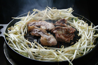 ジンギスカンだけじゃない 〆もサイドメニューも美味しい 東京ジンギスカン5選 食べログまとめ ジンギスカンだけじゃない 〆もサイドメニューも美味しい 東京ジンギスカン5選 食べログまとめ