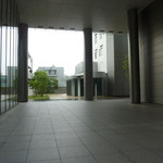 NARISAWA - 吹き抜けの空間を歩いていくと～